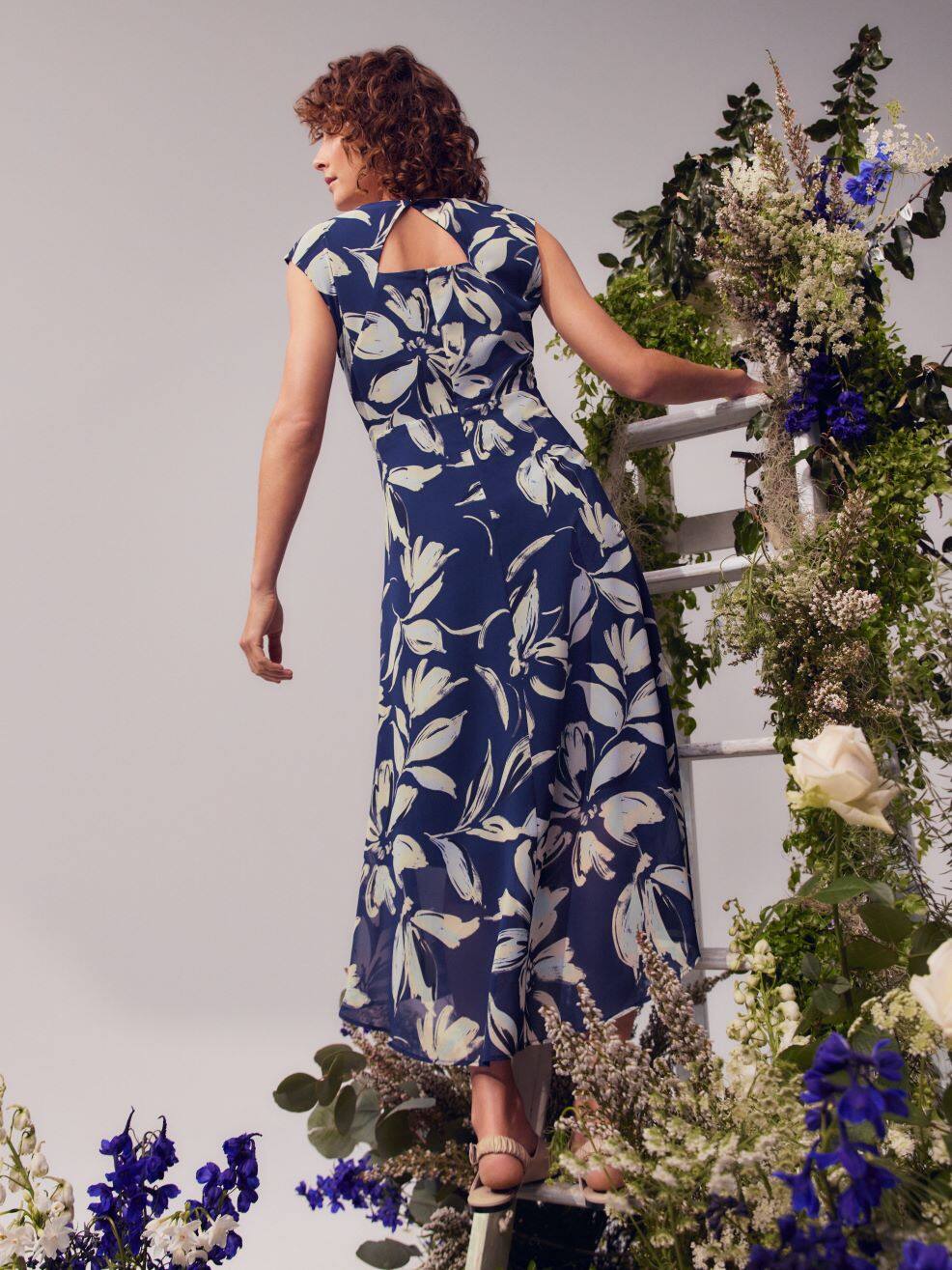 Mix-and-Match Dresses for Every Scene 