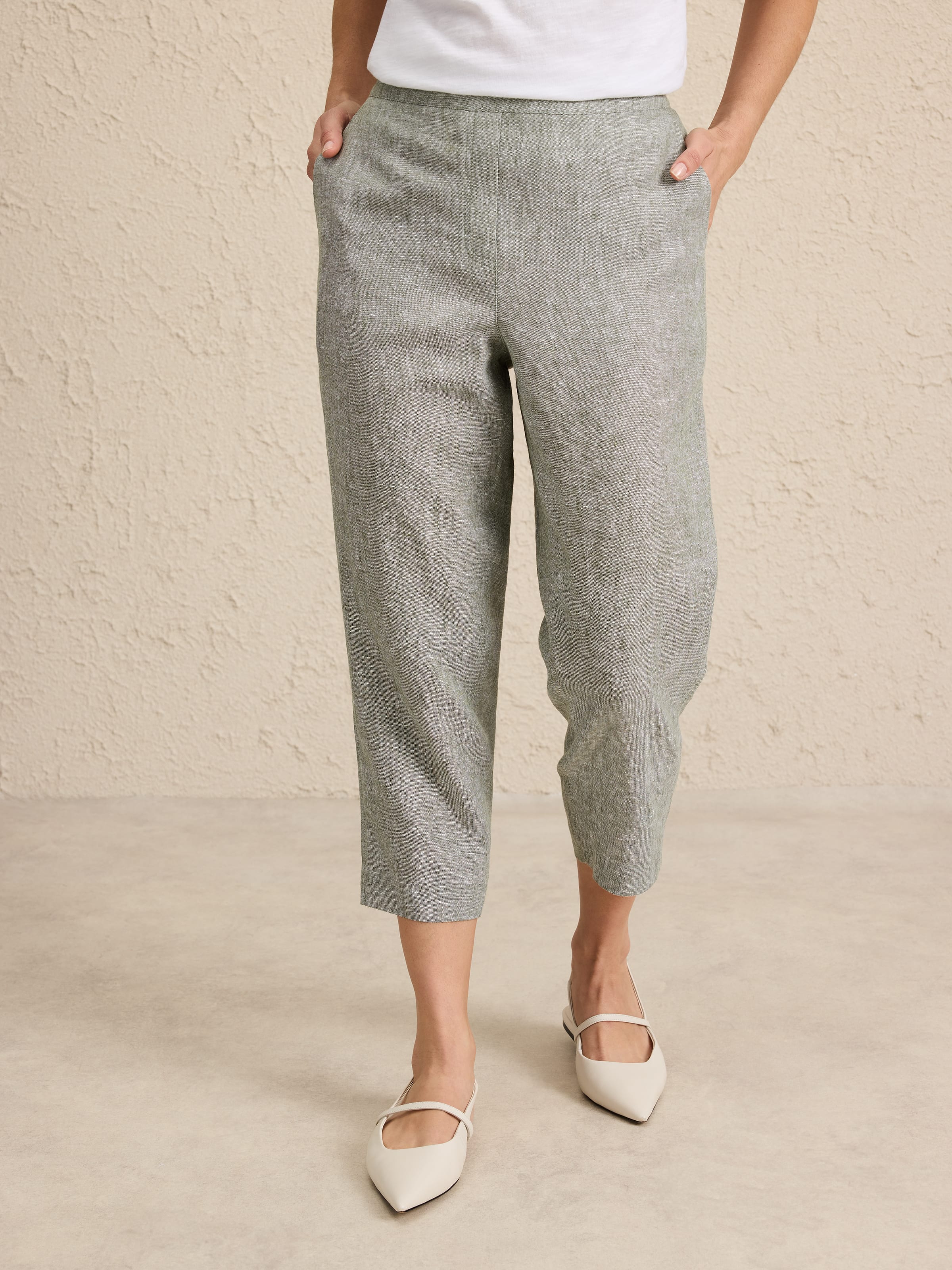 Linen Slim Crop Pant