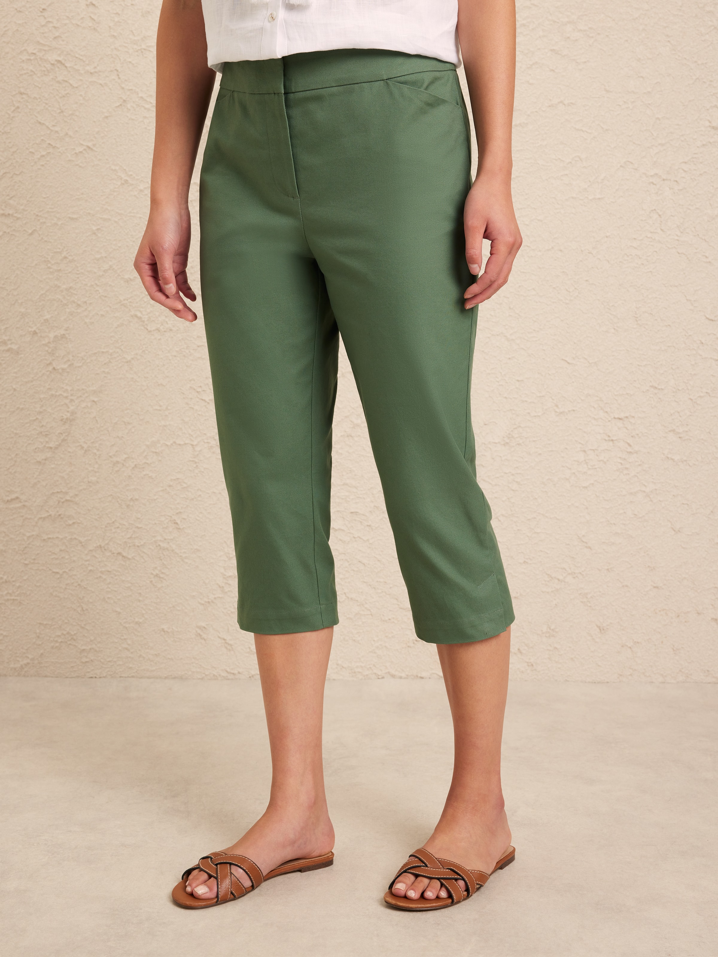 Bree Oxford Cropped Pant