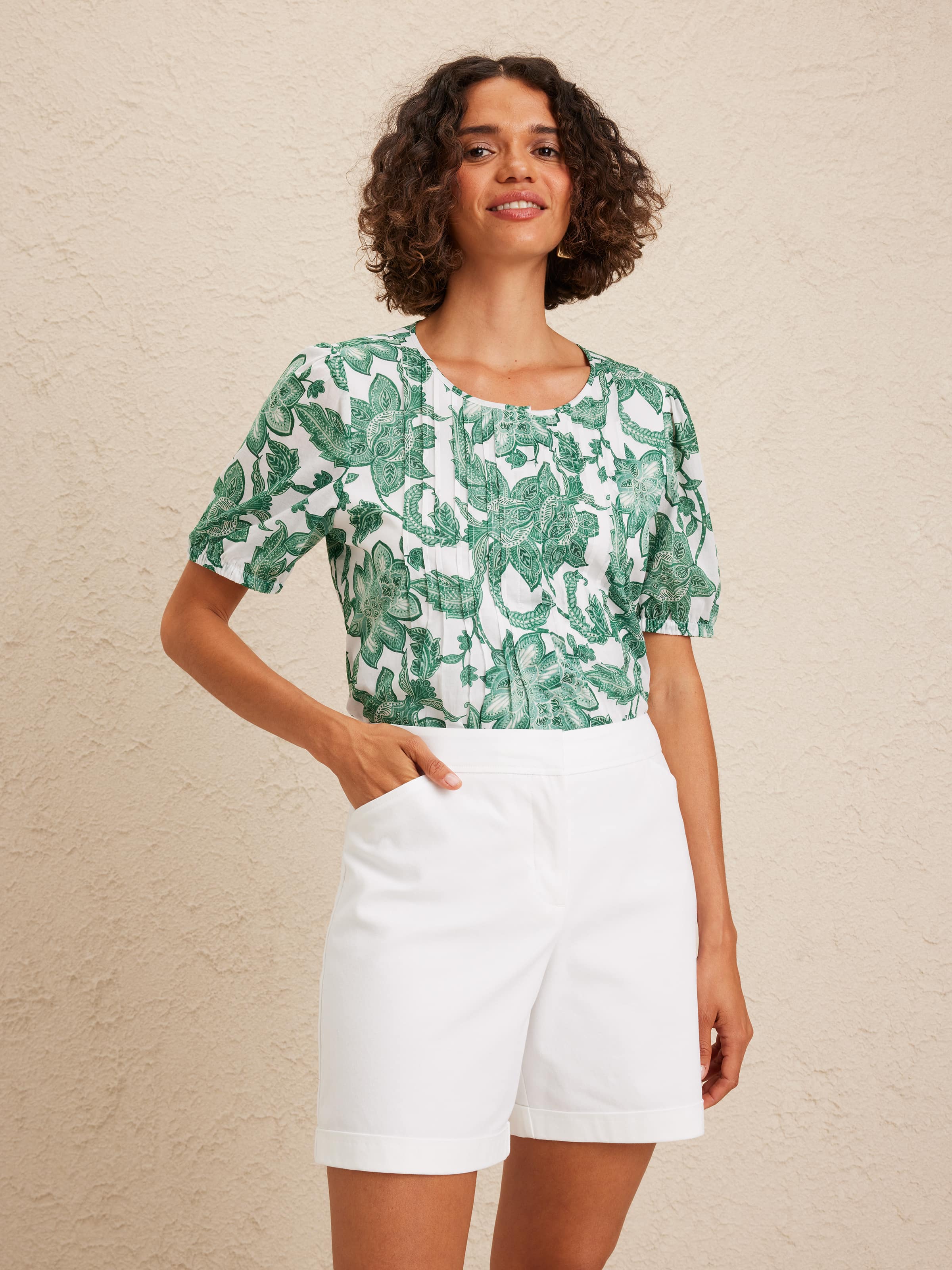 Cuffed Oxford Cotton Short