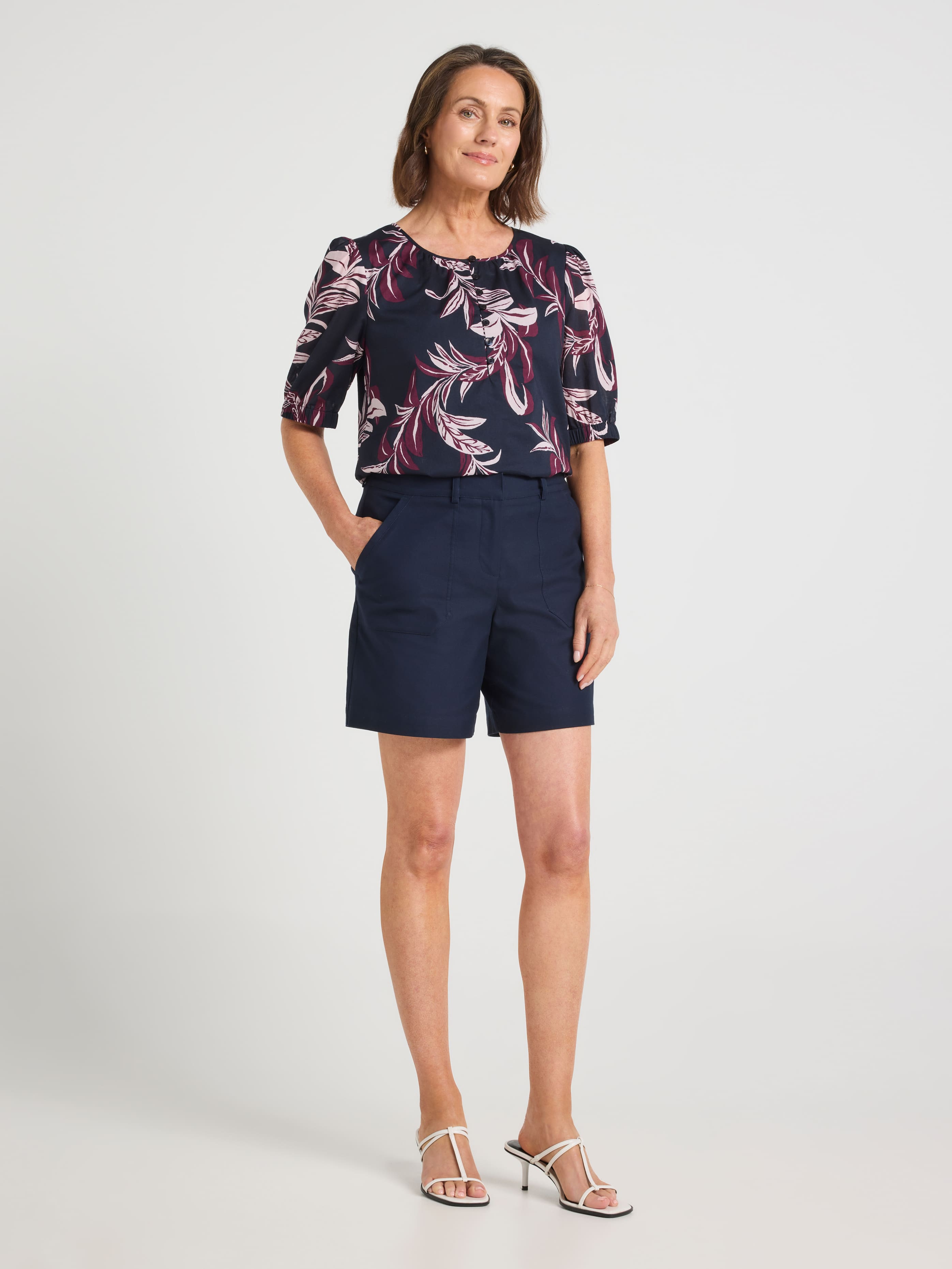 Shay Patch Pocket Oxford Short