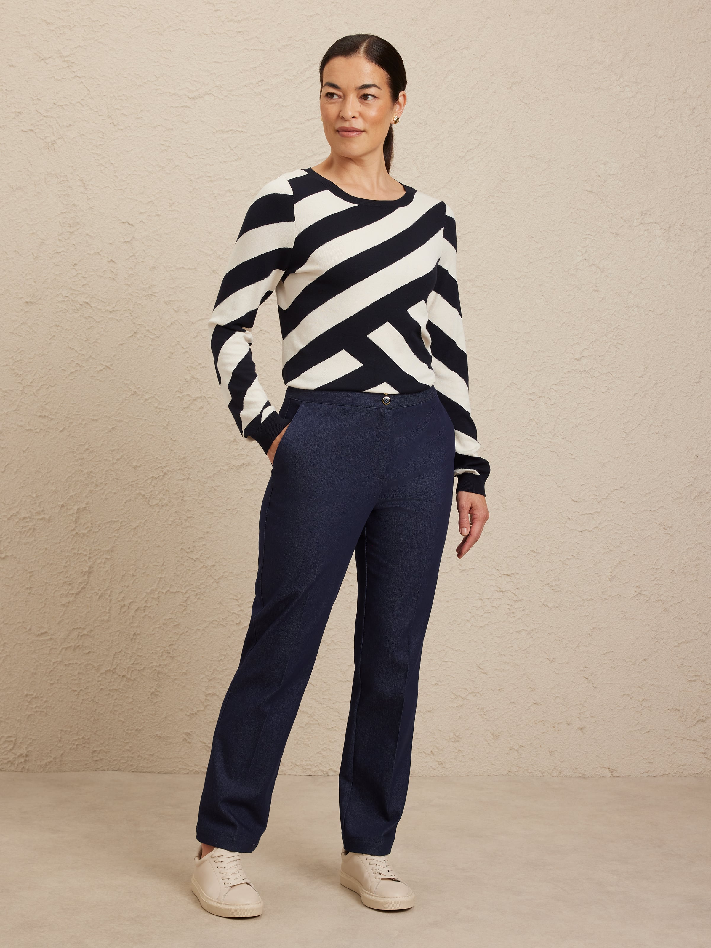 Long Sleeve Cindy Cut About Jumper