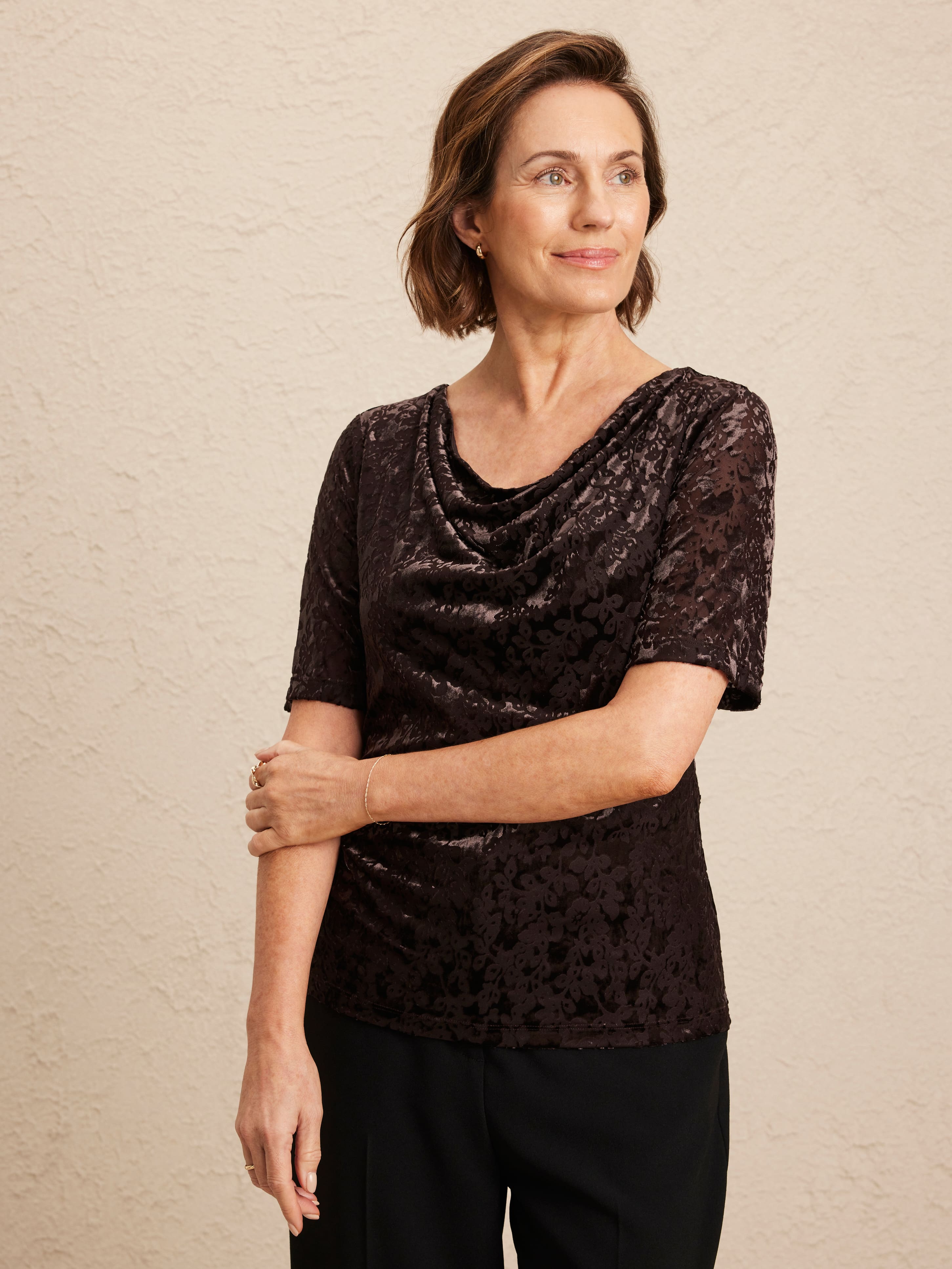 Penny Elbow Sleeve Velvet Top