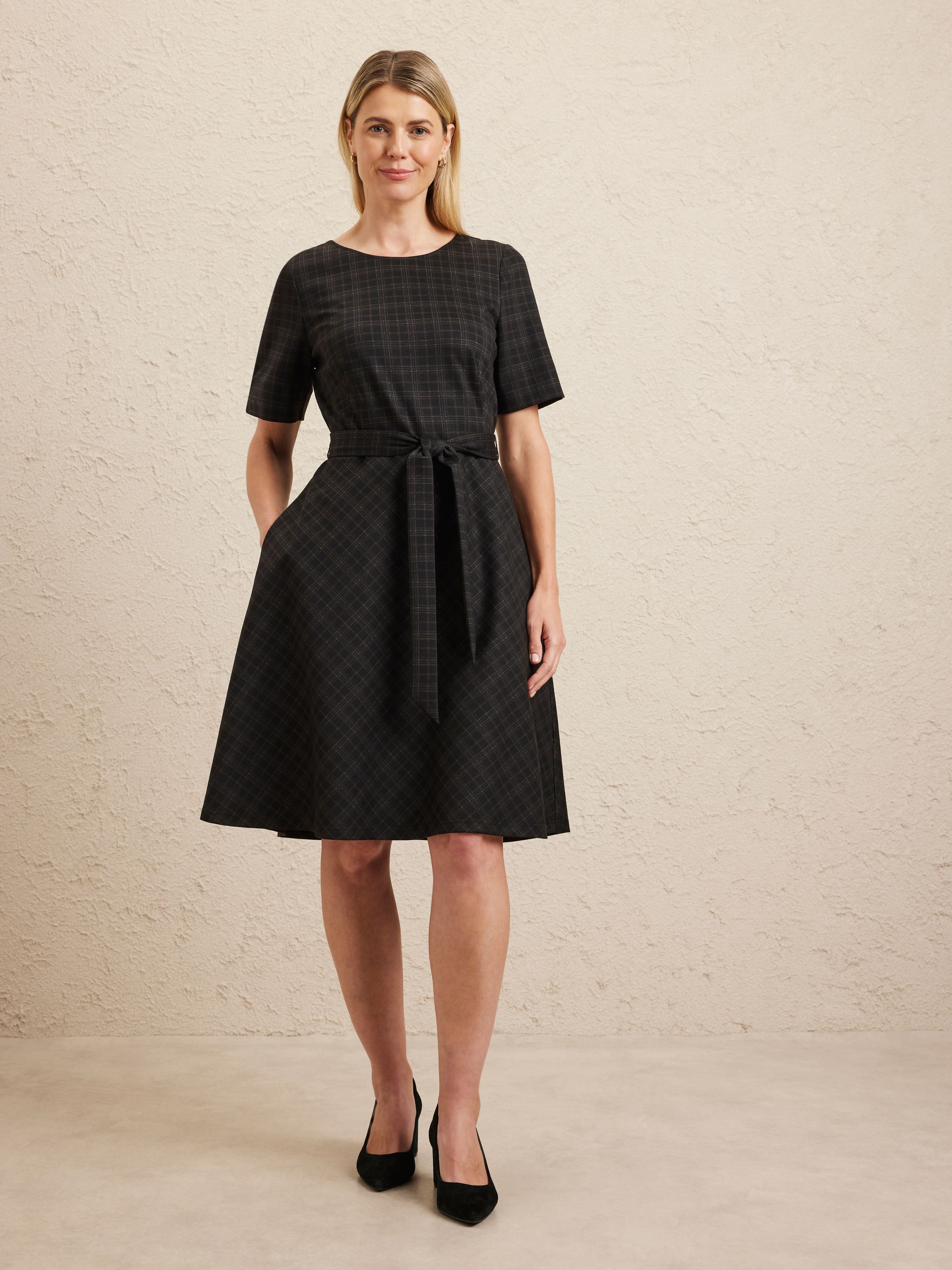 Womens Dresses Australia Shop Dresses Online at Jacqui E Womens Dresses Australia Shop Dresses Online at Jacqui E