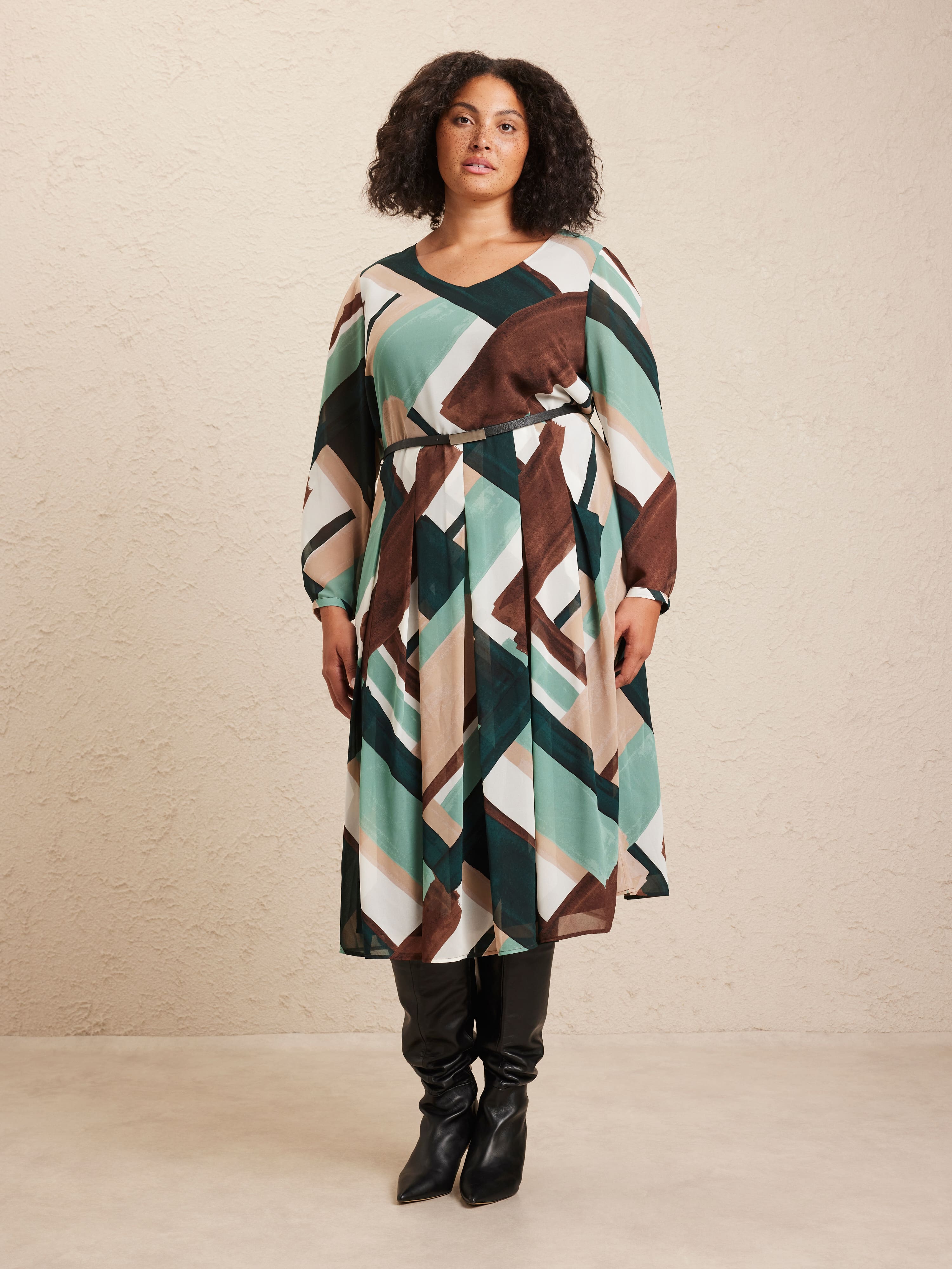 Curve Penelope Midi Dress