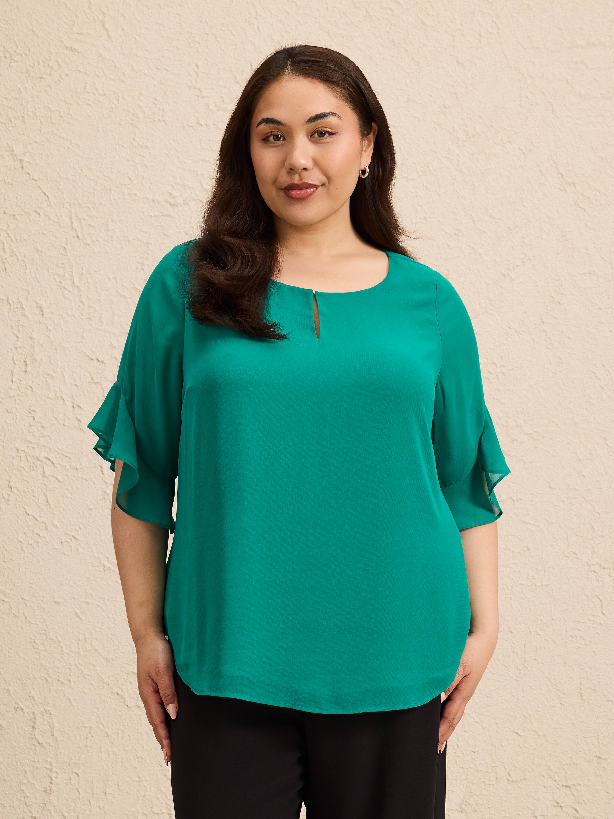 Jacqui E Curve Tops for Women | Shop Trendy Plus Size Tops