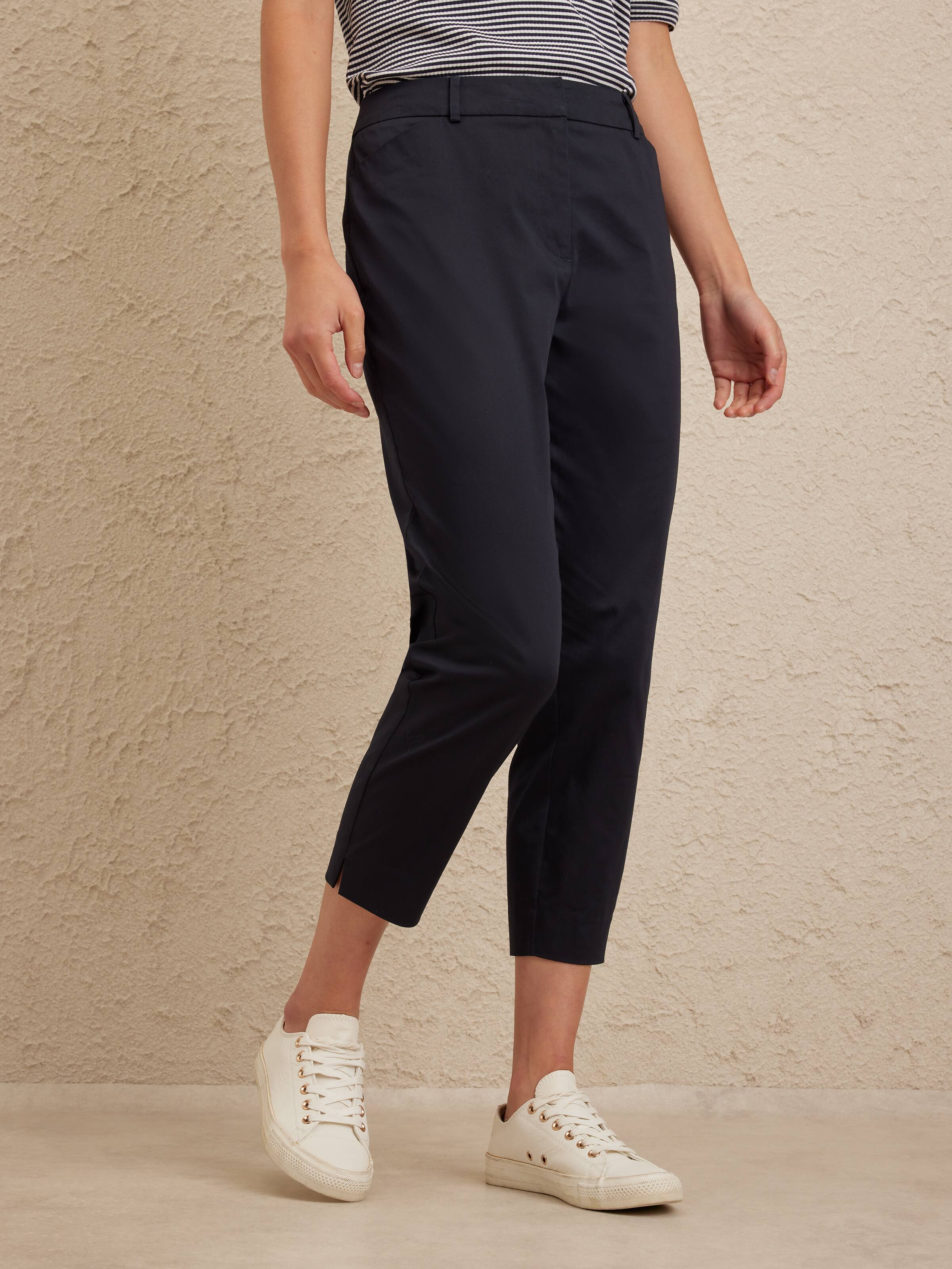 Cindy Sateen Capri Pant