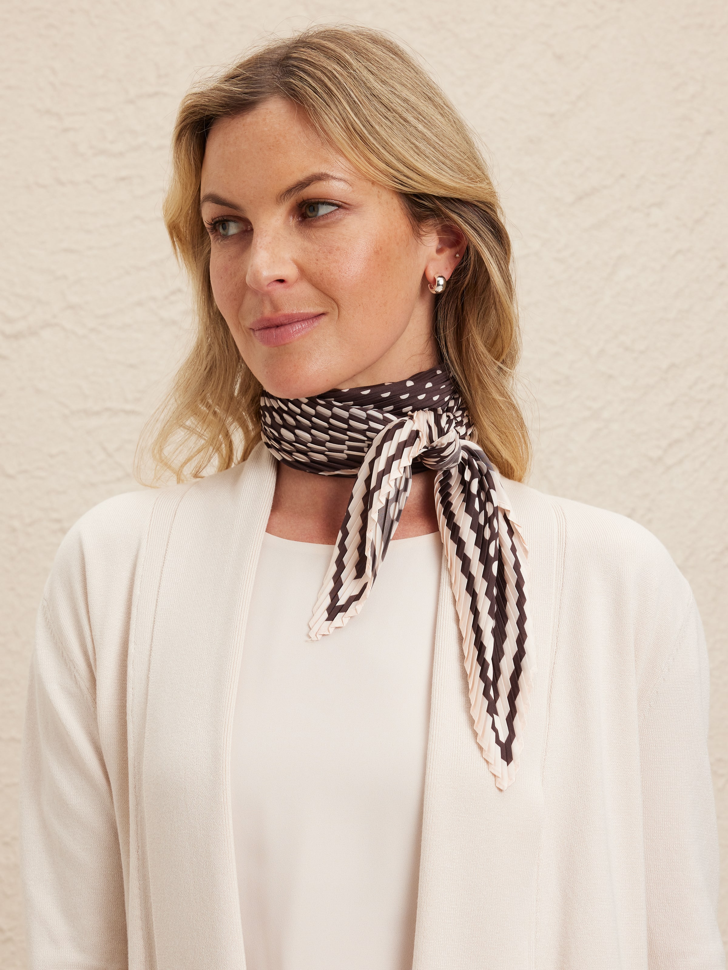 Pia Pleated Scarf