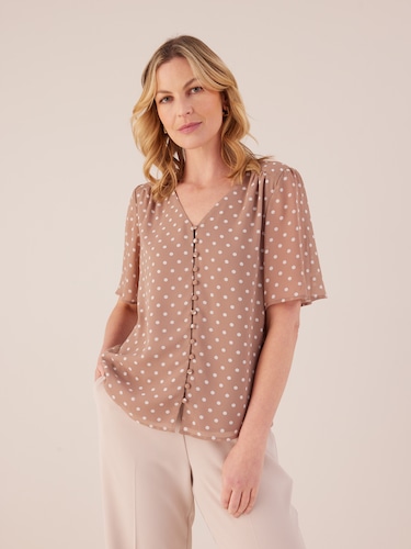 Delilah Blouse                                                                                                                  