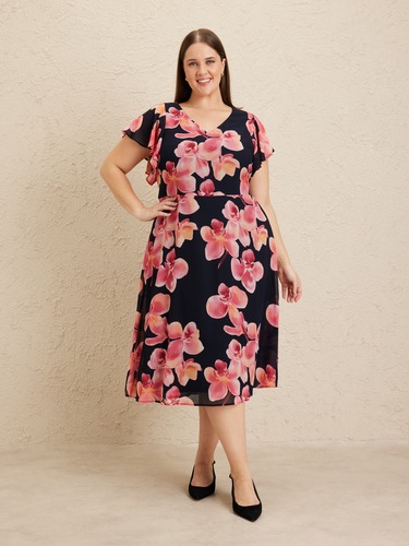 Curve Pamela Dress                                                                                                              