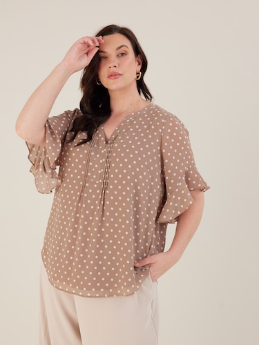 Curve Sandi Blouse                                                                                                              