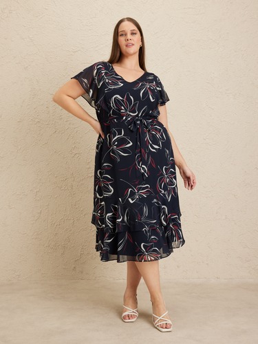 Curve Emmy Midi Dress                                                                                                           
