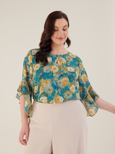 Curve Casey Blouse                                                                                                              