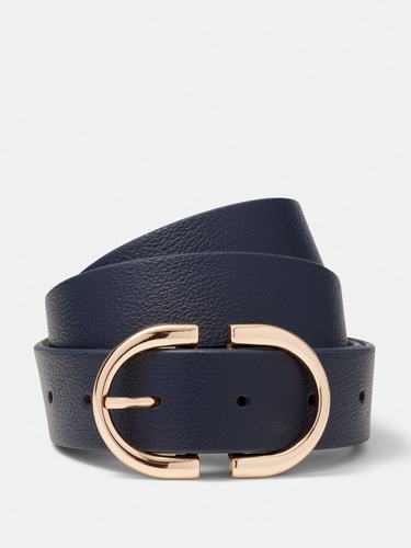 Curved Buckle Belt                                                                                                              